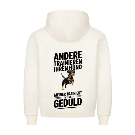 Personalisierbares Hunde Hoodie "Andere Trainieren Ihren Hund, Meiner Trainiert Meine Geduld"