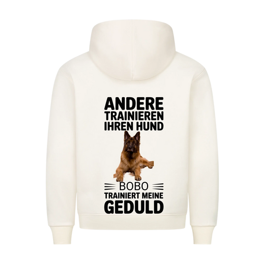 Personalisierbares Hunde Hoodie "Andere Trainieren Ihren Hund, Meiner Trainiert Meine Geduld"